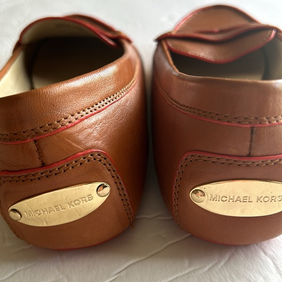 Michael Kors Driving Mocs Size 6 - Picture 4 of 5